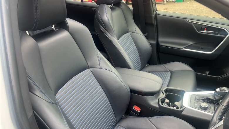 Toyota RAV4 2.5 VVT-i Hybrid Dynamic 5dr CVT Hybrid Estate